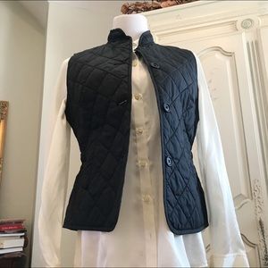 Black GAP quilted vest